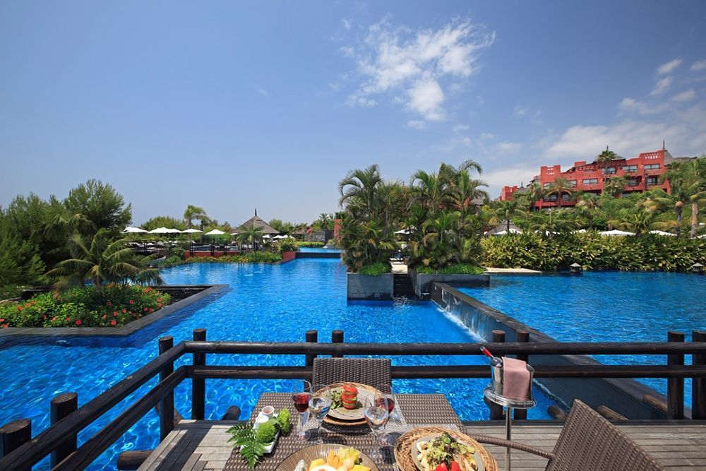 Barcelo Asia Gardens Dusit Package